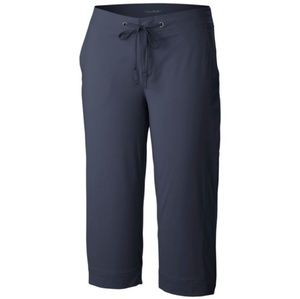 Navy Columbia Capris
